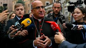 "Los que no saben, hablan": La tajante respuesta de Chomalí a periodista que lo puso como el candidato de Francisco para ser Papa