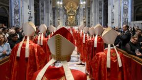 ¿Cuánto ganan mensualmente los cardenales del Vaticano?