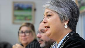 Jeannette Jara apoya transición hacia "salario vital" y propone mínimo de 750 mil pesos: "La discusión se tiene que transparentar"