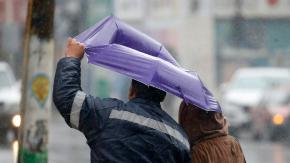 Emiten alerta por viento moderado a fuerte para tres regiones de la zona centro-sur del país