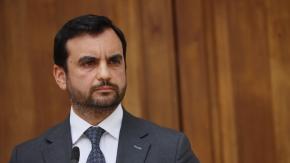 "Es bastante grave": Ministro Gajardo cuestiona acusaciones del FA de "espionaje político" por parte de la Fiscalía