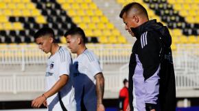 "Hay que cerrar por fuera": Hinchas de Colo Colo explotan por eventual titular ante Racing