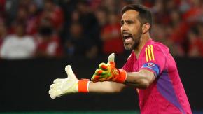 Claudio Bravo increpa a conductor en presunto estado de ebriedad tras chocar su auto