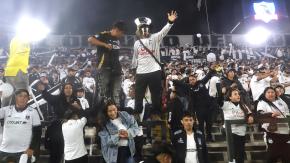 Revelan reunión secreta entre plantel de Colo Colo y facción de la Garra Blanca