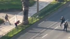 Ambulantes y fiscalizadores protagonizan "batalla campal" en centro turístico de Viña del Mar Ambulantes y fiscalizadores protagonizan "batalla campal" en centro turístico de Viña del Mar