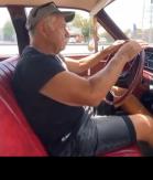 Carlos Caszely revela el verdadero motivo por el que decidió vender su auto clásico: "Se me complicaba un poco"