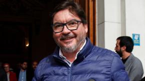 Exministro Marcos Barraza (PC) figura en listado de Contraloría como uno de los funcionarios que viajó fuera de Chile teniendo licencia médica Exministro Marcos Barraza (PC) figura en listado de Contraloría como uno de los funcionarios que viajó fuera de Chile teniendo licencia médica