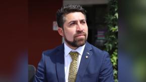 Detienen a concejal RN de Conchalí Miguel Astudillo por violencia intrafamiliar: habría amenazado con usar un arma de fuego