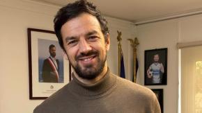 "Es frustrante tener que salir a hablar de esto": El tajante mensaje de Tomás Vodanovic ante rumores de romance con periodista "Es frustrante tener que salir a hablar de esto": El tajante mensaje de Tomás Vodanovic ante rumores de romance con periodista