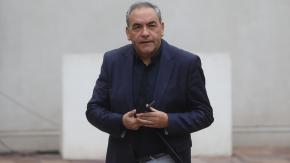 Famosas marcas deportivas se querellan contra Fidel Espinoza por ingreso al país de ropa falsificada: senador respondió