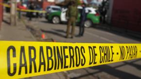 Hallan a mujer muerta al interior de motel en Quilicura: Estaba "amarrada" y tenía signos de asfixia Hallan a mujer muerta al interior de motel en Quilicura: Estaba "amarrada" y tenía signos de asfixia