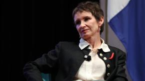 Tohá asegura que tiene una mala "opinión de las experiencias del comunismo" y dice que eso no es una "ofensa"