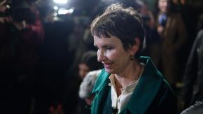 Carolina Tohá anuncia su retiro de "la primera línea" política tras derrota en primaria oficialista Carolina Tohá anuncia su retiro de "la primera línea" política tras derrota en primaria oficialista