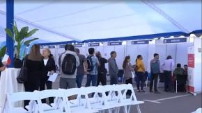 Feria laboral ofrece más de 5 mil empleos en la región Metropolitana con sueldos de hasta $2 millones Feria laboral ofrece más de 5 mil empleos en la región Metropolitana con sueldos de hasta $2 millones