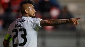 "Un nuevo escándalo": Prensa argentina festina con la noche de furia de Arturo Vidal