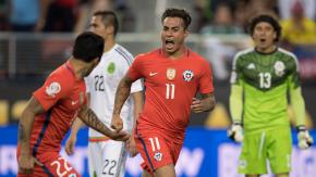 "Por favor, diles que paren": Claudio Bravo recuerda el día que México pidió clemencia en la goleada 7-0 ante La Roja