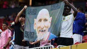FOTO | El hostil recibimiento de los hinchas del PSG a Lionel Messi en el Mundial de Clubes FOTO | El hostil recibimiento de los hinchas del PSG a Lionel Messi en el Mundial de Clubes