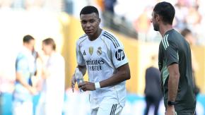 ¿Por comer pollo? Las insólitas razones que hospitalizaron a Kylian Mbappé en el Mundial de Clubes