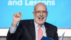 El FMI nombra al economista chileno Rodrigo Valdés director de finanzas públicas”
