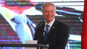 Cadem: José Antonio Kast supera a Jeannette Jara y pasa a liderar la preferencia presidencial Cadem: José Antonio Kast supera a Jeannette Jara y pasa a liderar la preferencia presidencial