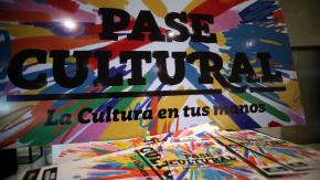 Pase Cultural entra en vigencia: revisa quiénes pueden acceder al beneficio de $50 mil y cómo solicitarlo