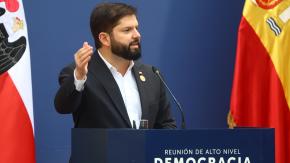 "Cada uno por su cuenta no se va a salvar": La defensa de Boric a cumbre "Democracia Siempre" "Cada uno por su cuenta no se va a salvar": La defensa de Boric a cumbre "Democracia Siempre"