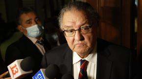 Huenchumilla establece posición de la DC ante inclusión de aborto en programa de Jara: "Vamos a hacer reserva" Huenchumilla establece posición de la DC ante inclusión de aborto en programa de Jara: "Vamos a hacer reserva"