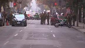 Operativo en el centro de Santiago: hay un carabinero herido y tres detenidos
