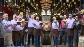 Toda una tradición: Inauguran nuevo local del restaurante "El Hoyo" Toda una tradición: Inauguran nuevo local del restaurante "El Hoyo"