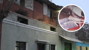 Amordazado y amarrado a una silla: la foto del hombre que dejó al descubierto una casa de tortura en Estación Central