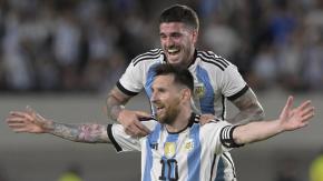 De Paul explica su decisión de jugar en Inter Miami: "La ilusión que me trajo es la de jugar con el mejor del mundo" De Paul explica su decisión de jugar en Inter Miami: "La ilusión que me trajo es la de jugar con el mejor del mundo"