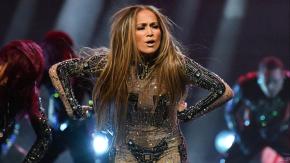 El guiño de Jennifer López a Chile durante sus shows en Europa: Cantó "Gracias a la vida" de Violeta Parra