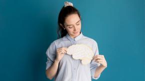 Neuróloga indica los alimentos que no come porque podrían causar daño cerebral