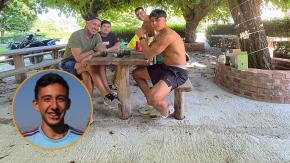 “Mi ídolo...con uno de los que me cagó la vida”: El fuerte descargo de exseleccionado juvenil por foto de Alexis con Felicevich