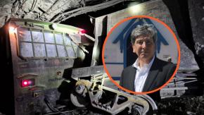 Exministro Golborne tras sumarse a consejo de rescate de mineros: "Nadie puede negarse a una solicitud de esta naturaleza" Exministro Golborne tras sumarse a consejo de rescate de mineros: "Nadie puede negarse a una solicitud de esta naturaleza"