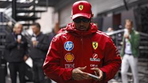 Lewis Hamilton sugirió a Ferrari cambiar de piloto: "Soy un completo inútil"