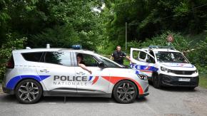 Encuestran a hombre degollado, eviscerado y en posición de cruz en Francia
