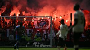 Hinchada del Crystal Palace acusó a la UEFA de ser una mafia antes de ser campeón
