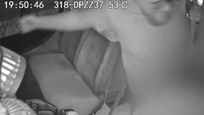 VIDEO | Chofer de 77 años está grave tras brutal agresión de hombre que subió a la micro directamente a golpearlo VIDEO | Chofer de 77 años está grave tras brutal agresión de hombre que subió a la micro directamente a golpearlo