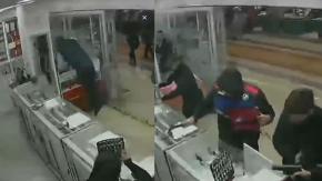 Turbazo en Maipú: Sujetos asaltaron joyería al interior de supermercado y se llevaron $50 millones en especies