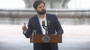 Con guiño a Matthei y al Congreso: Boric critica “negacionismo” y “liviandad” ante desapariciones en dictadura