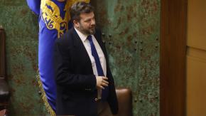 Kaiser lee minuta de la comisión de DD.HH con error y desata molestia del PC: acusan que se presentó "de manera tergiversada"