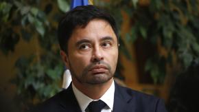Carter asegura que Matthei "es volver a los 90" y cuestiona la "falta de estrategia permanente" en su campaña