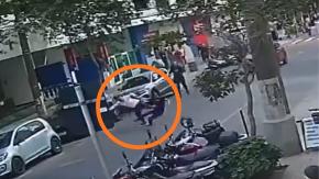 VIDEO | Ex futbolista brasileño frustró robo en Sao Paulo con impactante patada voladora