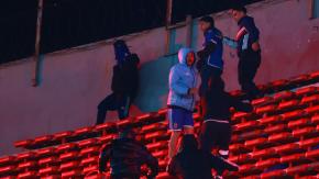 El relato de hincha de la U que fue golpeado en Avellaneda: “Venía la policía y pegaba en las pantorrillas” El relato de hincha de la U que fue golpeado en Avellaneda: “Venía la policía y pegaba en las pantorrillas”