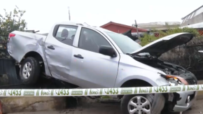 Accidente en Renca: Camioneta terminó incrustada en una casa Accidente en Renca: Camioneta terminó incrustada en una casa