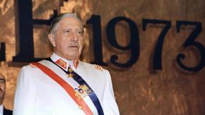 Pinochet se ubica en el segundo lugar de las figuras históricas más admiradas en Chile, según Cadem Pinochet se ubica en el segundo lugar de las figuras históricas más admiradas en Chile, según Cadem
