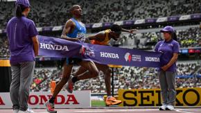 VIDEO | Maratón en el Mundial de Atletismo tiene la final "más ajustada de la historia": se definió por 3 centésimas VIDEO | Maratón en el Mundial de Atletismo tiene la final "más ajustada de la historia": se definió por 3 centésimas