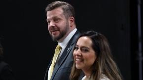 Kaiser confirma que está en conversaciones para renunciar a su sueldo como diputado
