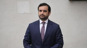 Ingresan denuncia por amenazas de muerte contra ministro Jaime Gajardo: le dijeron que lo fusilarían Ingresan denuncia por amenazas de muerte contra ministro Jaime Gajardo: le dijeron que lo fusilarían